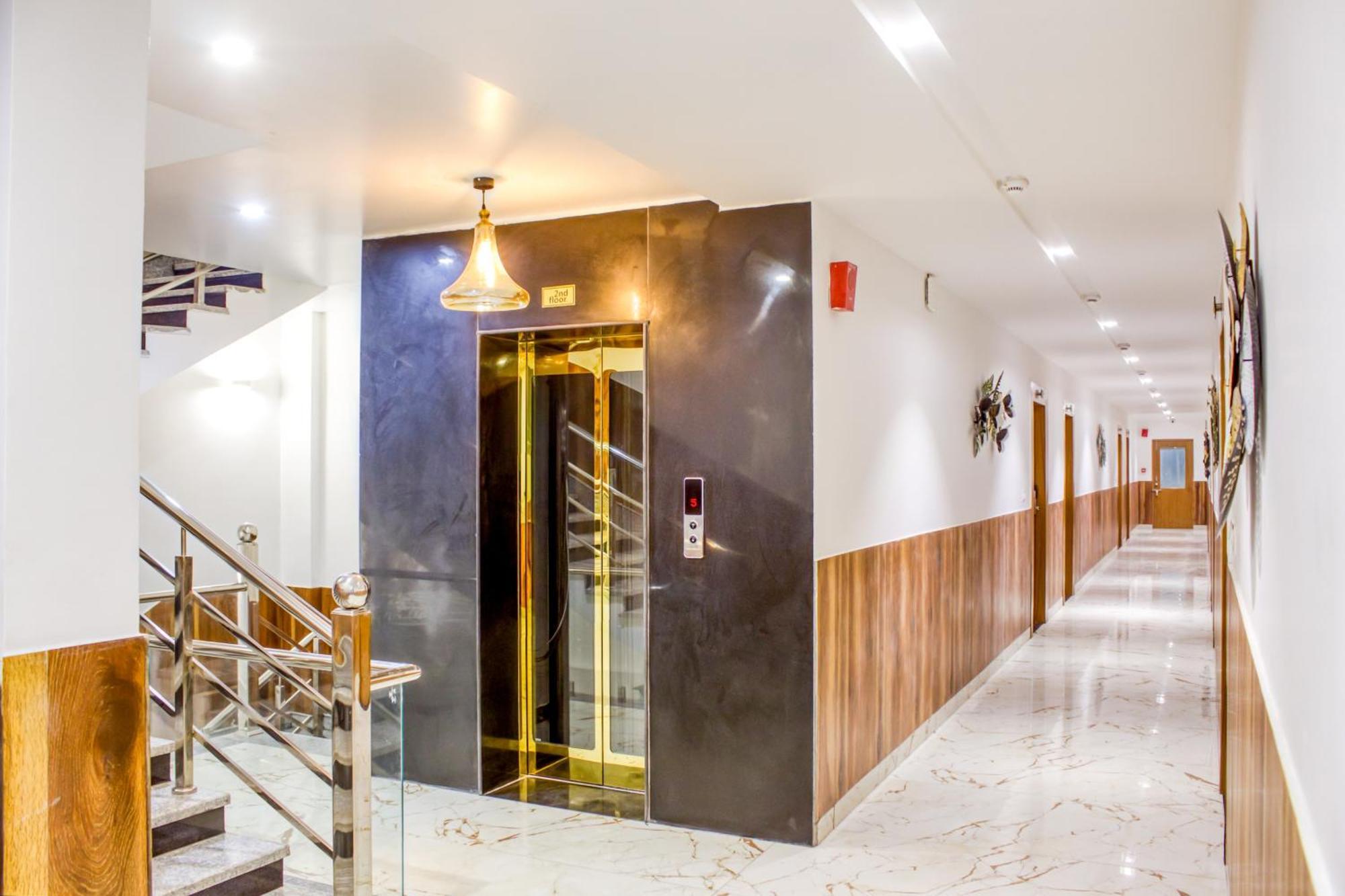 Zip By Spree Hotels Grand Legacy Prime Dehradun Exteriör bild