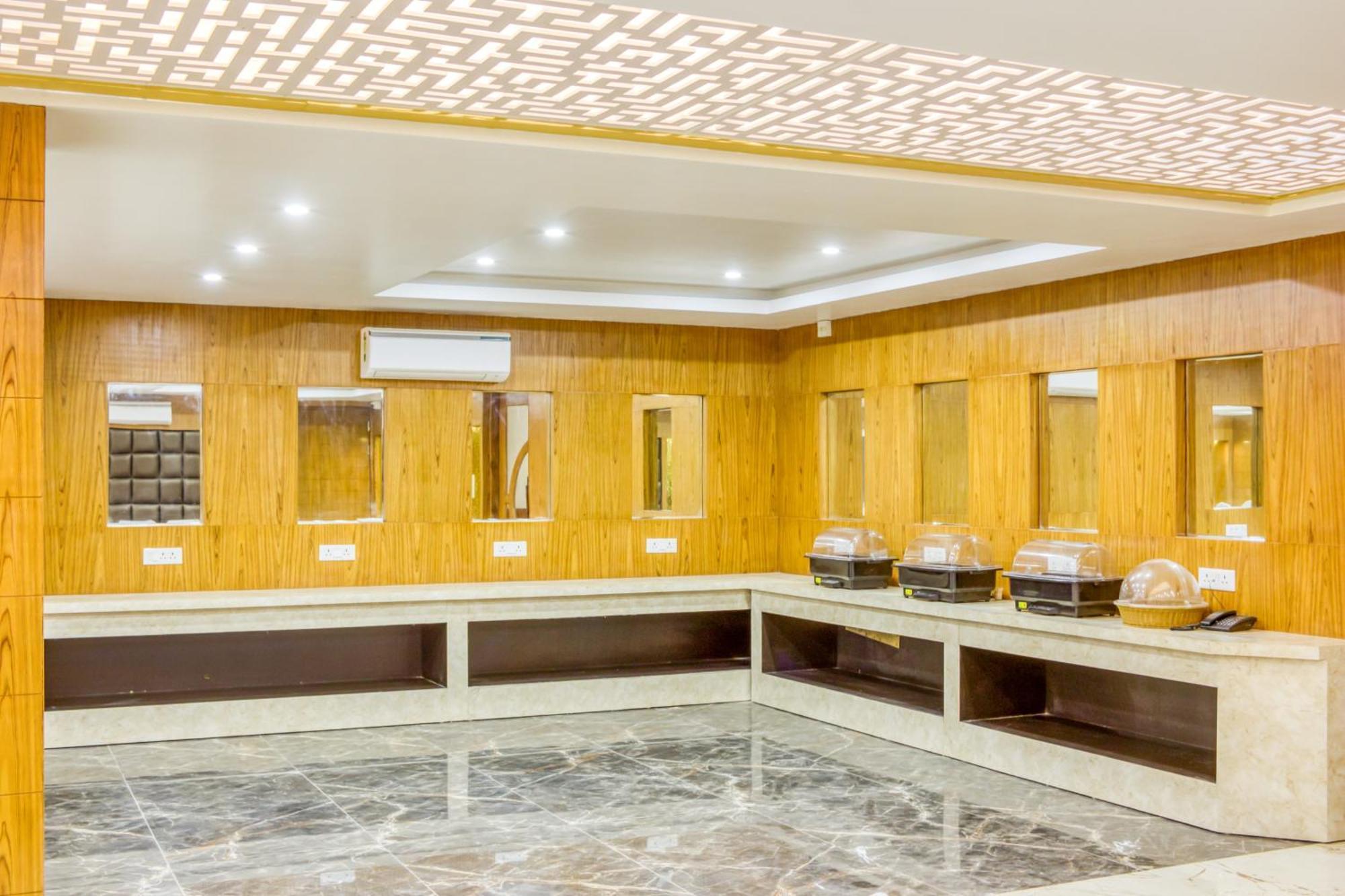 Zip By Spree Hotels Grand Legacy Prime Dehradun Exteriör bild