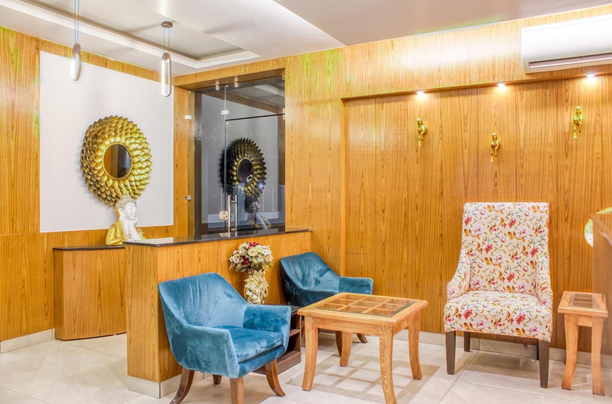 Zip By Spree Hotels Grand Legacy Prime Dehradun Exteriör bild