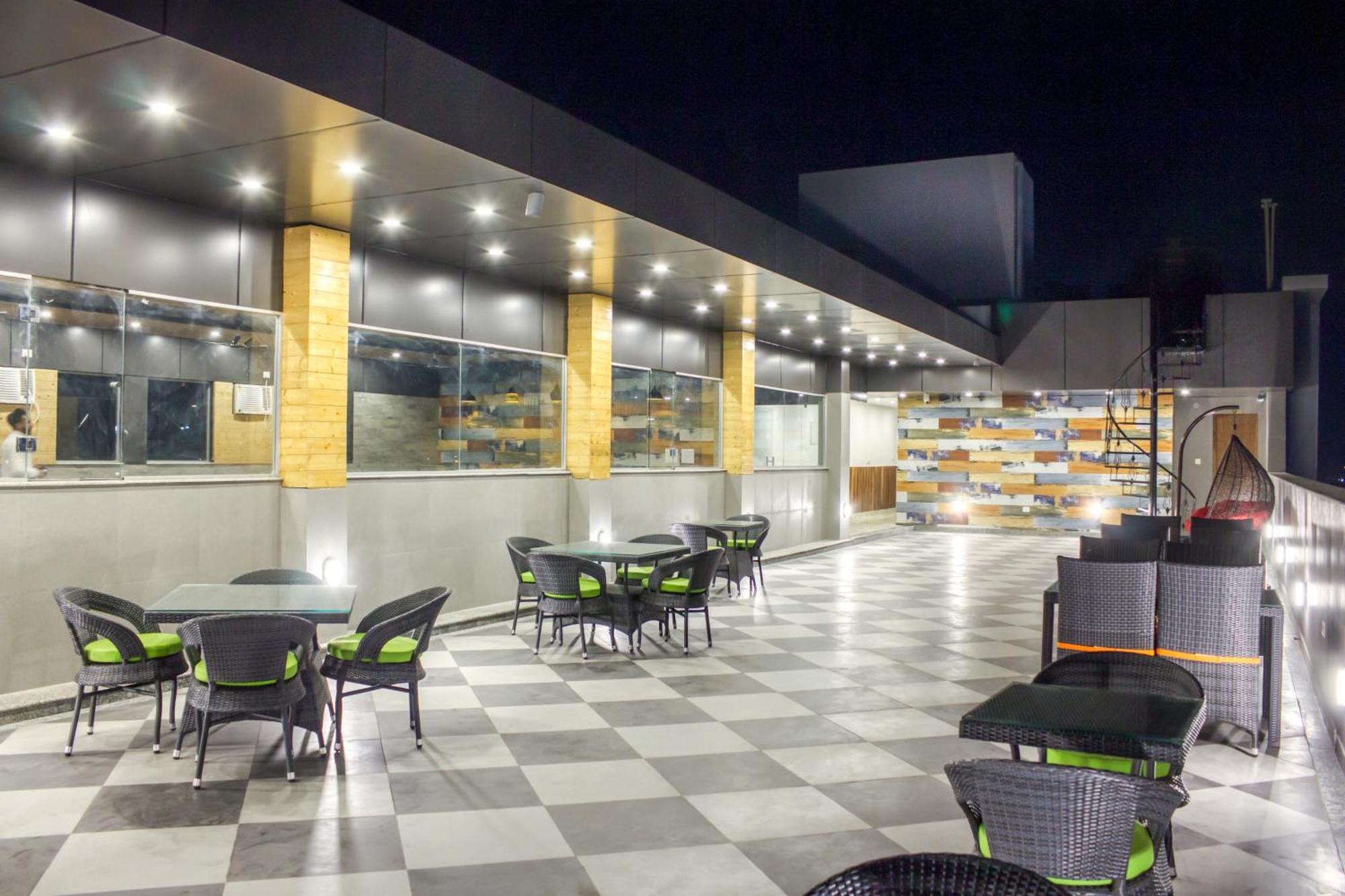 Zip By Spree Hotels Grand Legacy Prime Dehradun Exteriör bild
