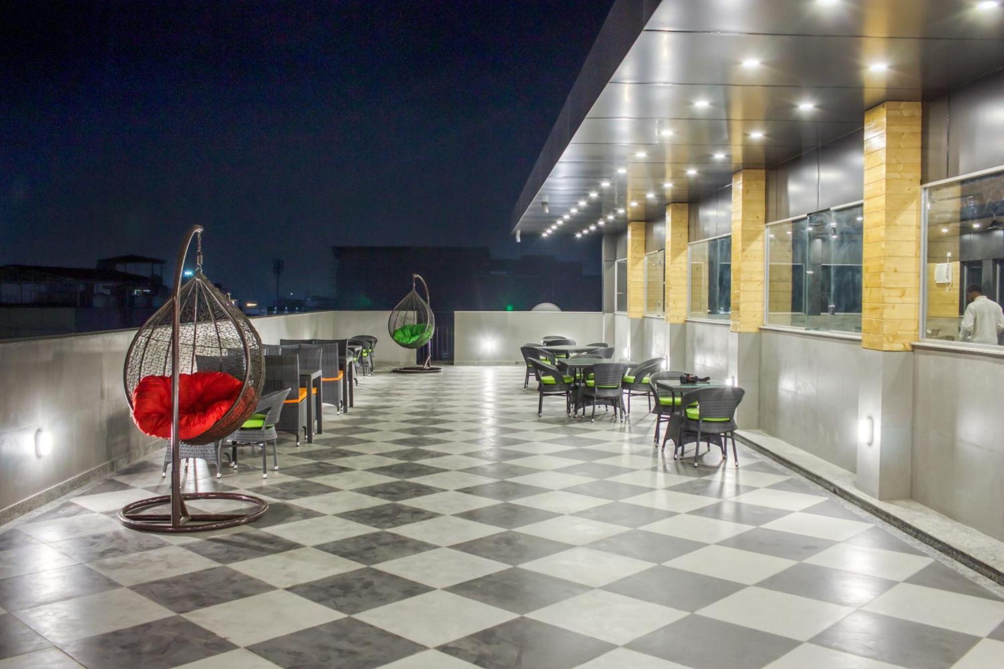 Zip By Spree Hotels Grand Legacy Prime Dehradun Exteriör bild
