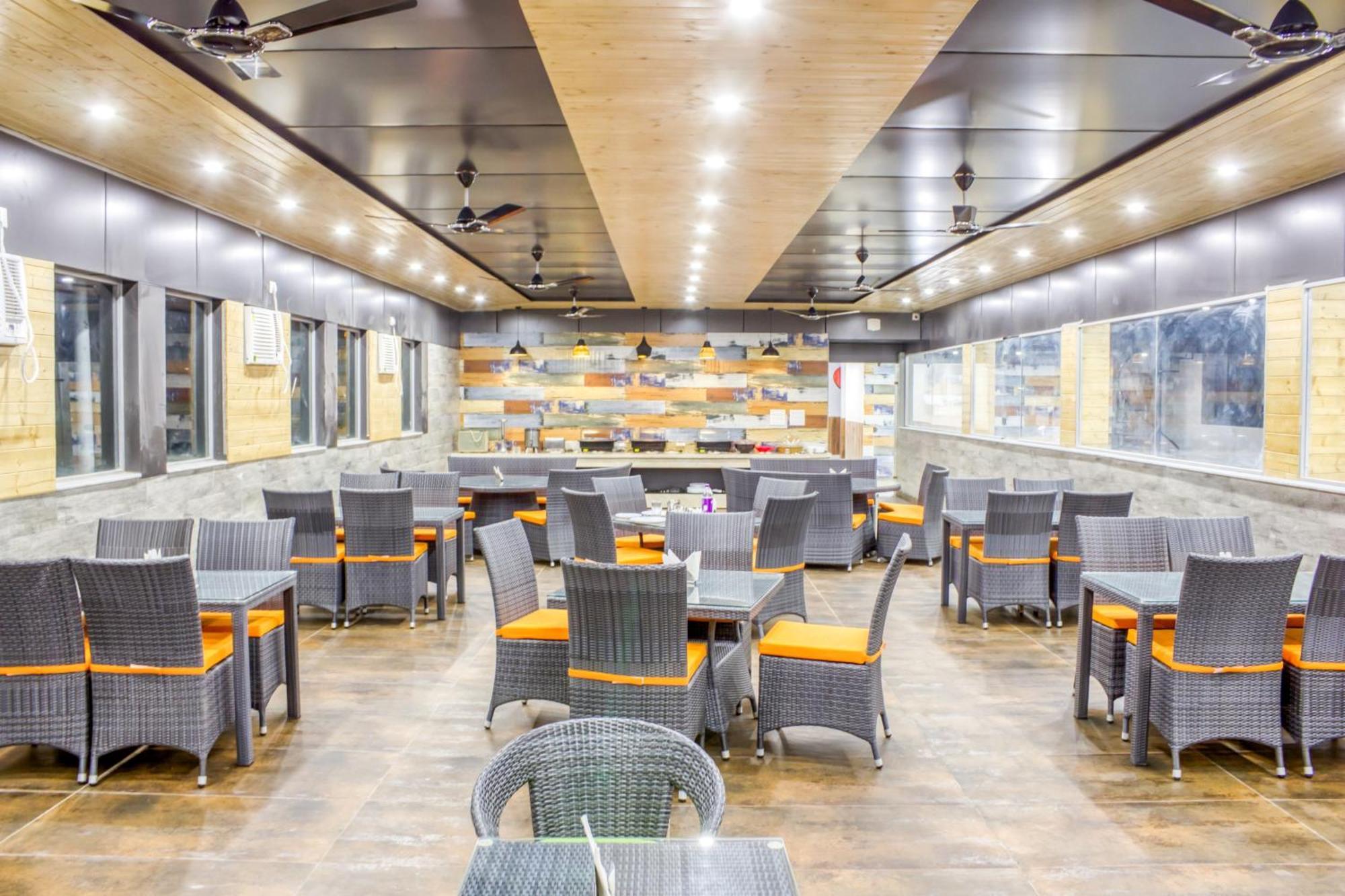 Zip By Spree Hotels Grand Legacy Prime Dehradun Exteriör bild