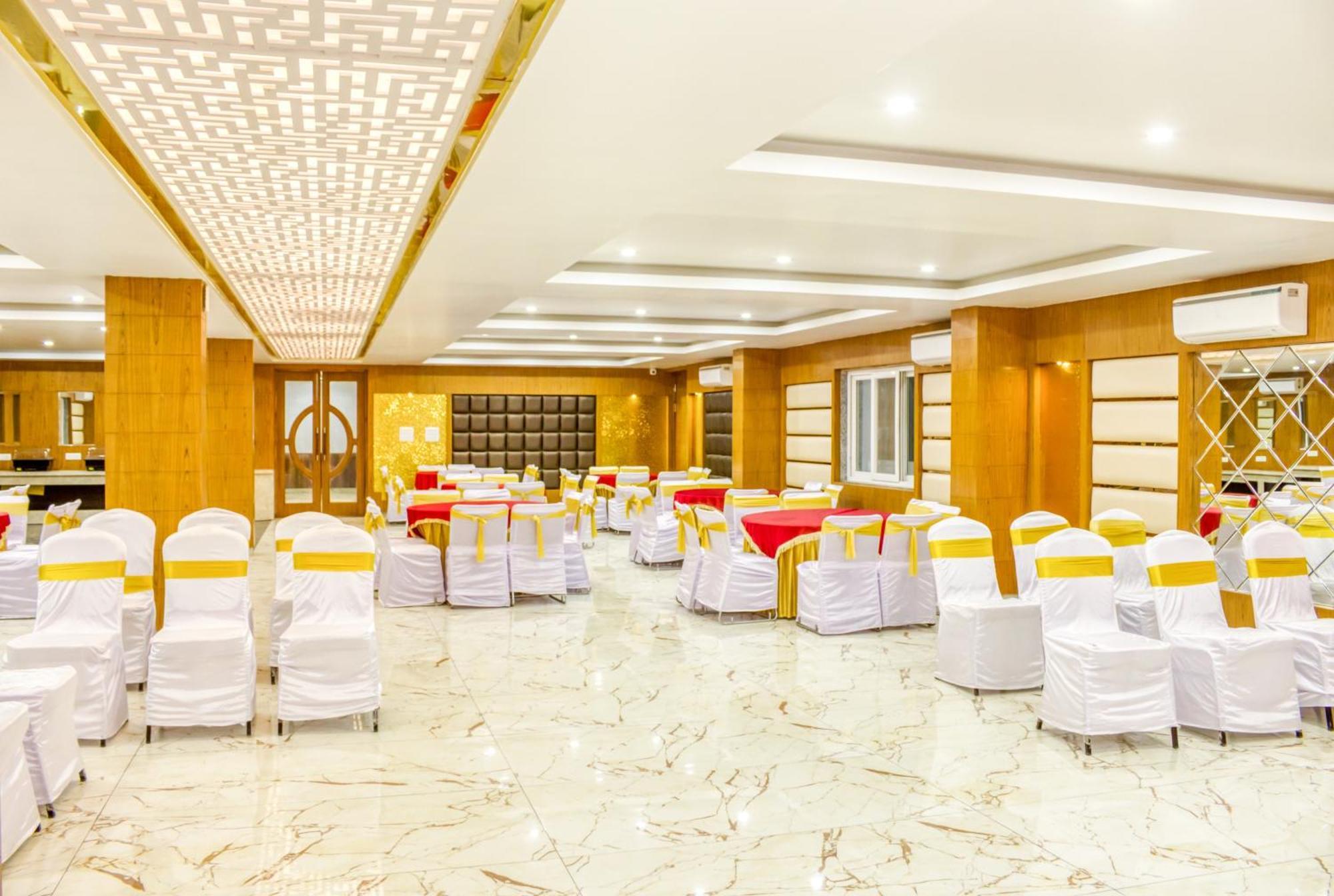 Zip By Spree Hotels Grand Legacy Prime Dehradun Exteriör bild