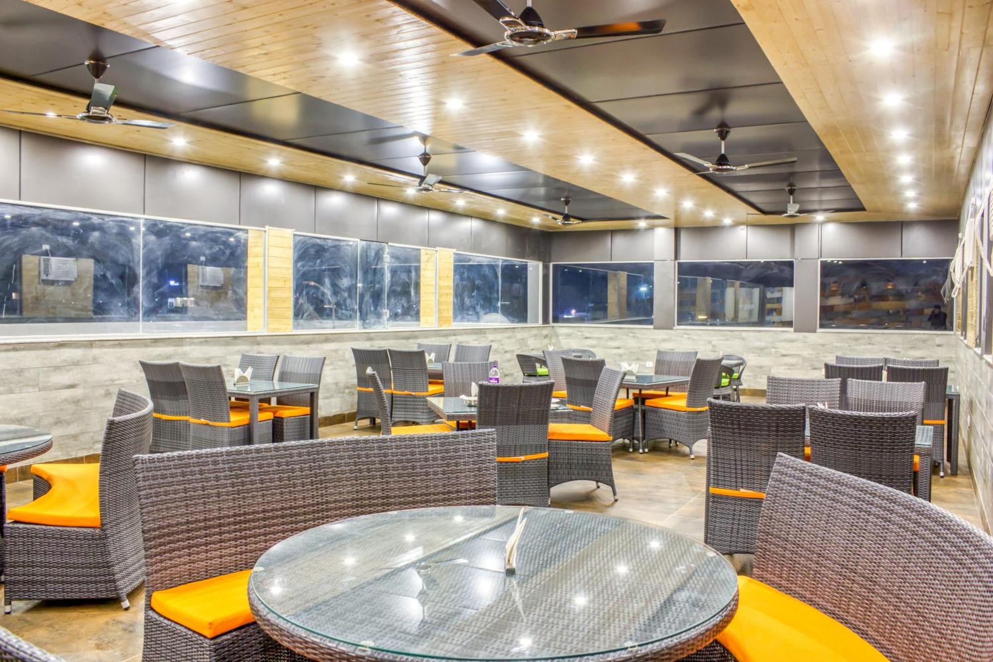 Zip By Spree Hotels Grand Legacy Prime Dehradun Exteriör bild